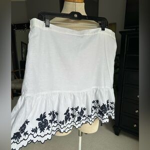 J. Crew skirt with ruffle trim, size large